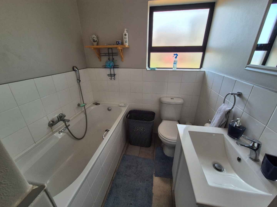 3 Bedroom Property for Sale in Dana Bay Western Cape